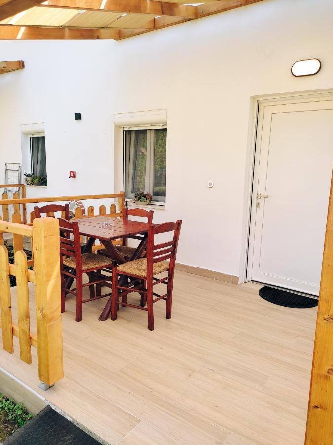 Achilleas Peaceful Place Apartment *
